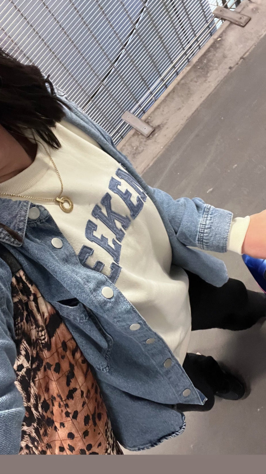 LISA 'Weekend' Slogan Sweatshirt